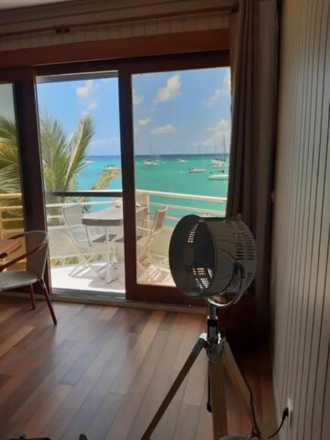 Les Pieds Dans L'Eau Calme & Vue Mer Marigot Apartment Marigot   Marigot (Saint Martin)